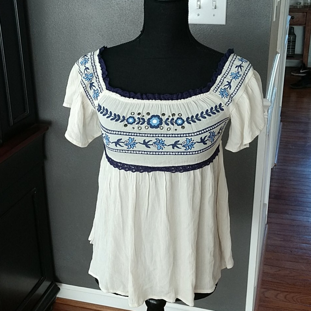 Taylor & Sage top, size XS
